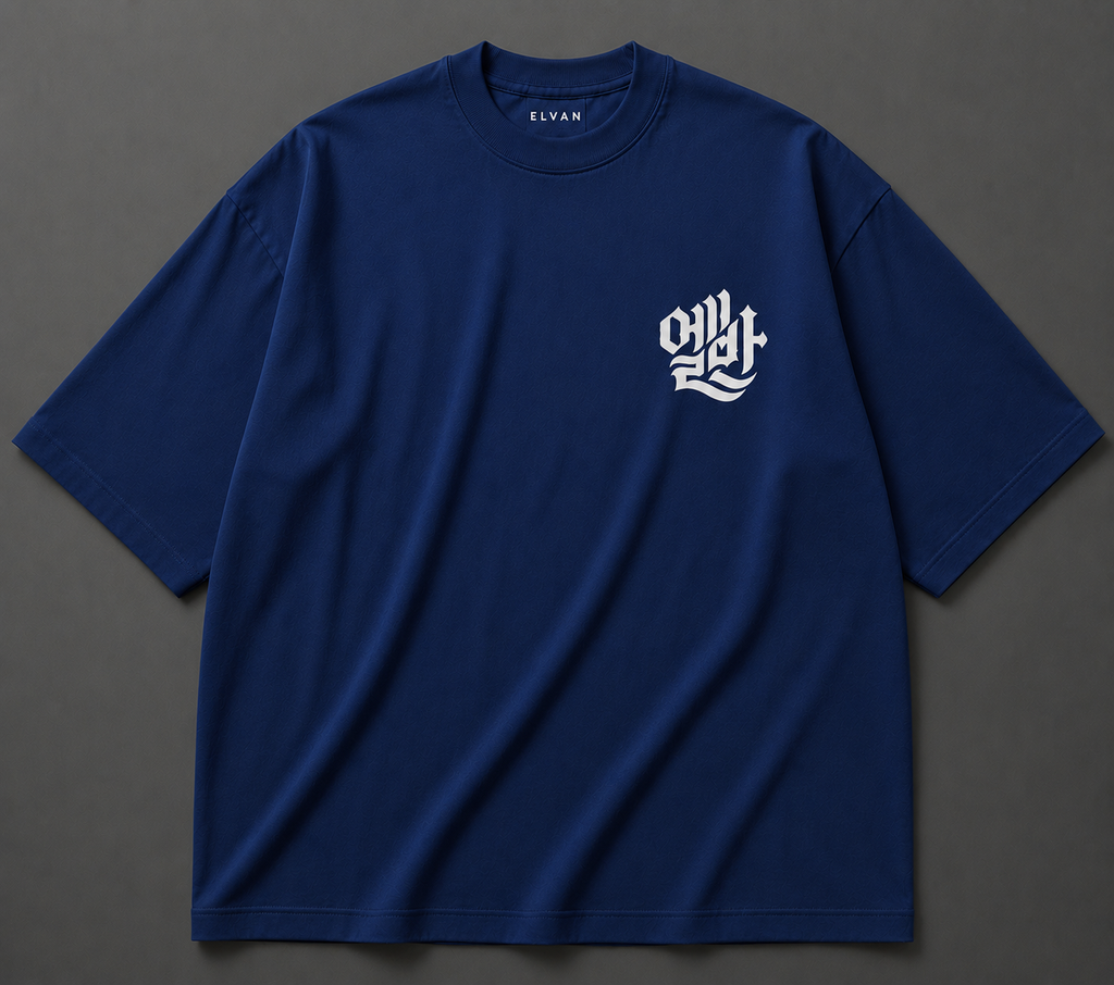 Crowned Graphic Oversized T-Shirt – Premium Cotton Streetwear